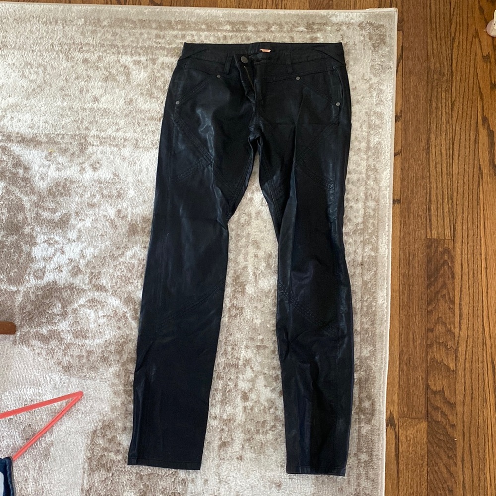 Faux leather skinny pants